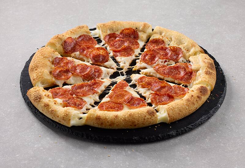 Pepperoni Cheesy Crust
