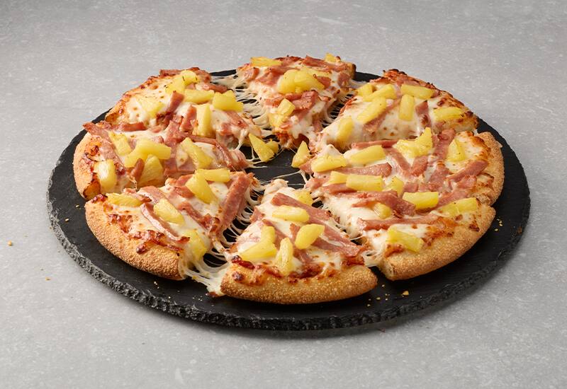 ​ Mega Topped Hawaiian​